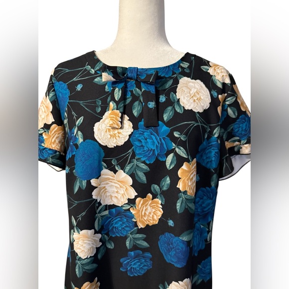 Floral Karl Lagerfeld dress - Picture 2 of 3